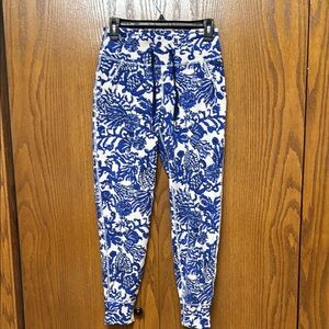 Lilly Pulitzer Blue and White Botanical Leggings